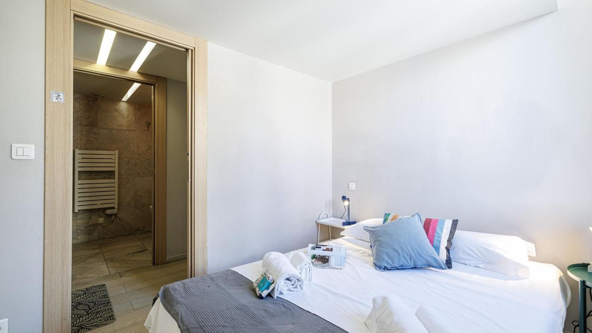 My Casa - France 82 - 2 -1 Min From The Sea - Parking Apartment Nice