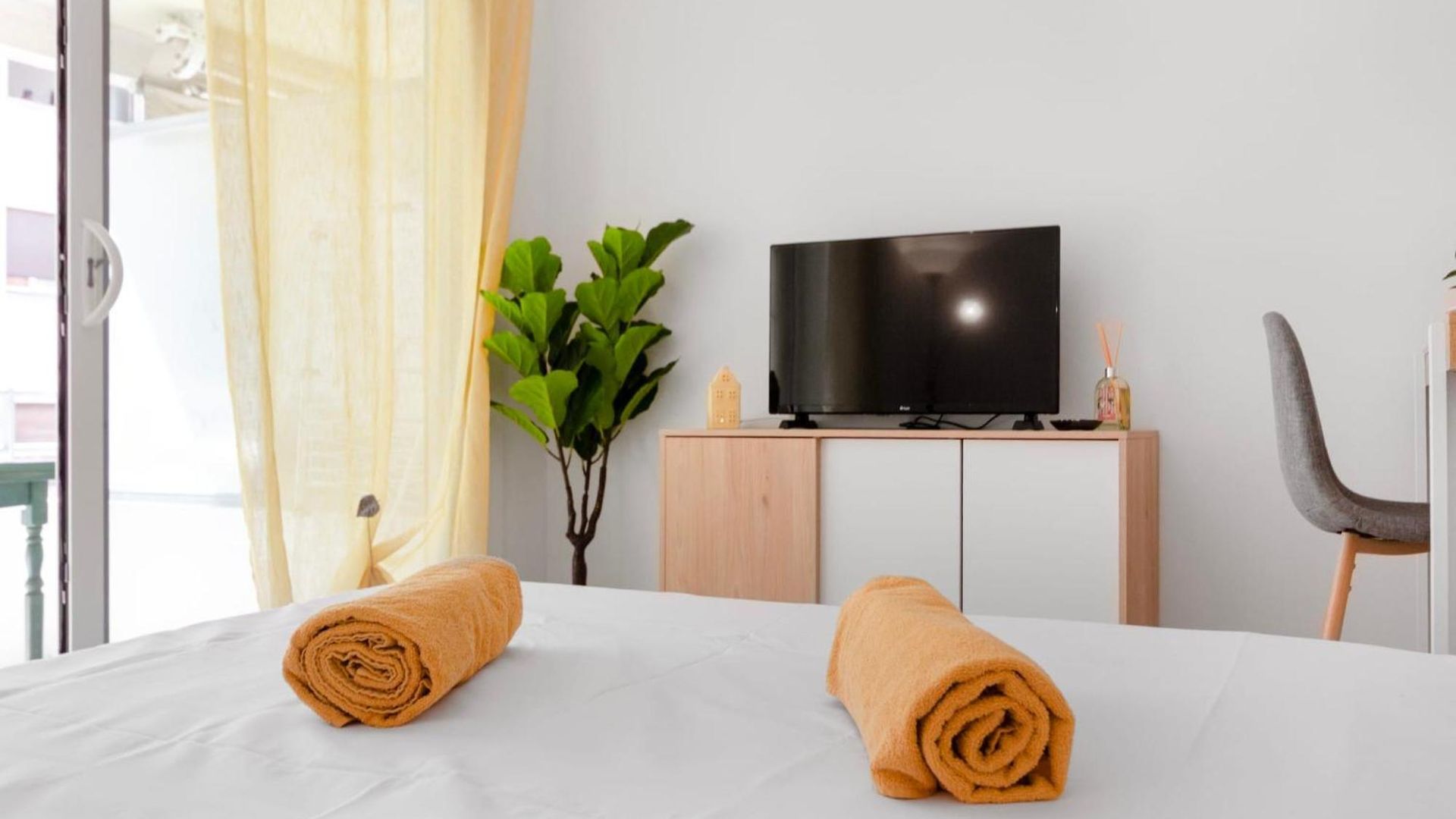 Le Seaside - - Tram - Airport - Ac Apartment