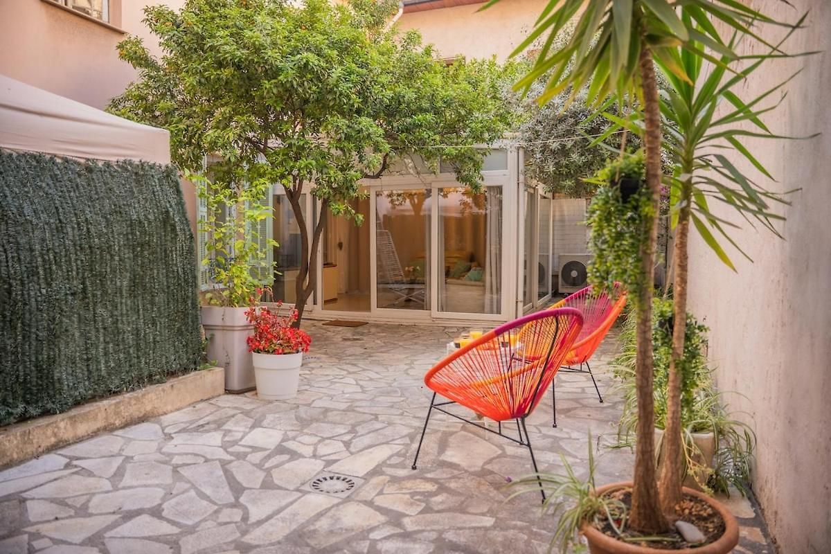 Appartement 4 Pièces - Cour Privative - Port De