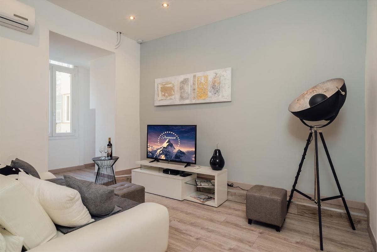 Le Notre Dame, Cosy En Plein Centre De Apartment Nice
