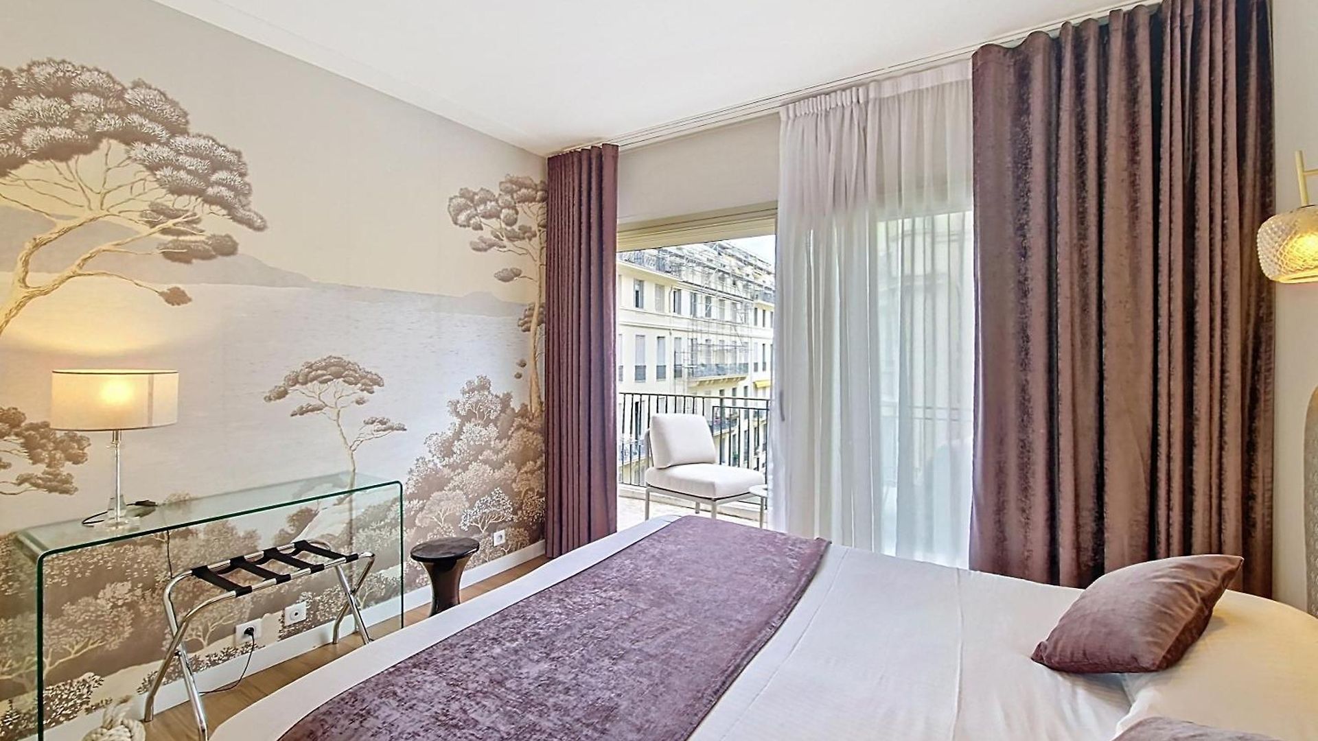 Nestor&jeeves - Victoria - Delux Center Nice
