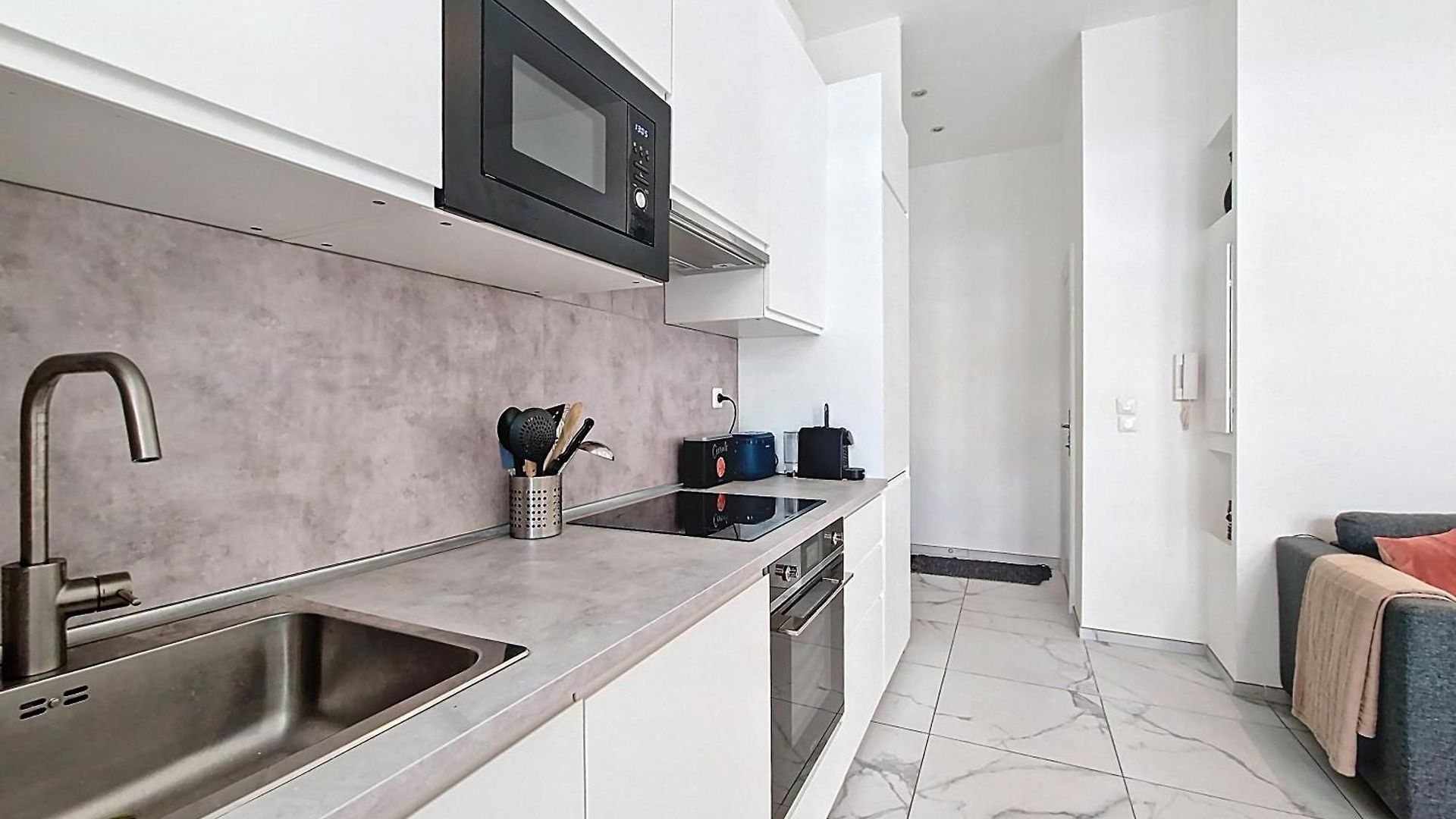 Nestor&jeeves - Oasis - Terrace In The Apartment