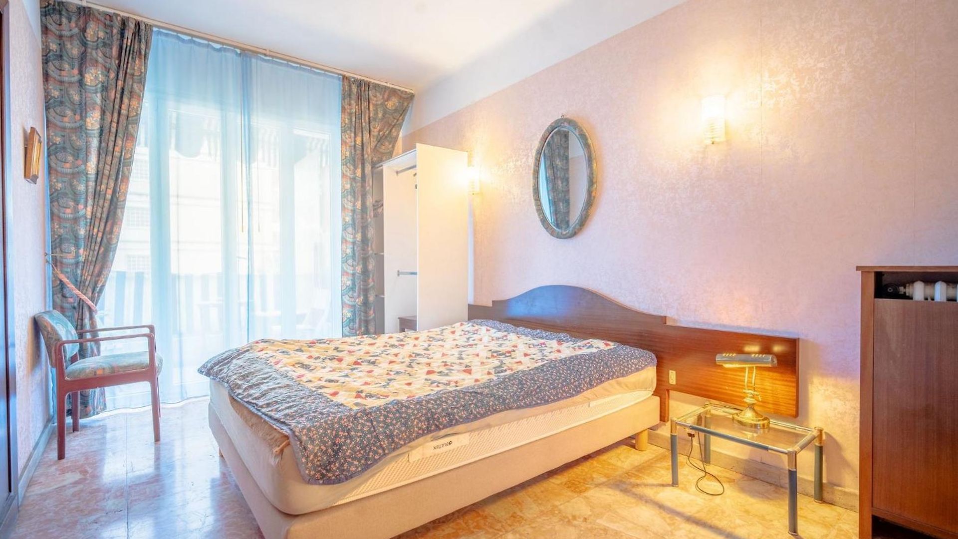 Big 140m2 5min Walk To Sea &promenade 3 Double Rooms,big Living 42m2, 3 Showers,9 Beds, Free Parking Appartement *