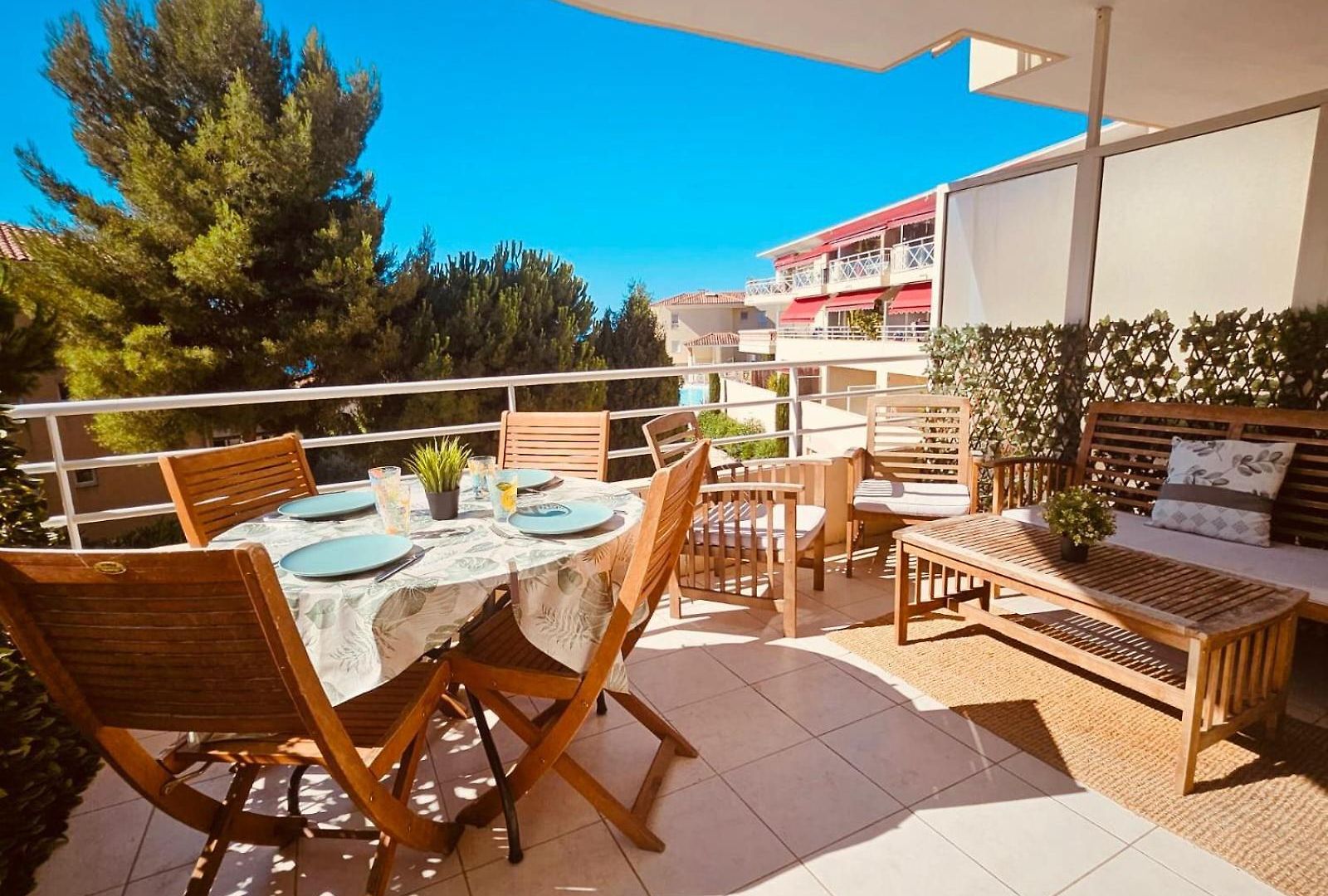 Beau 3 Pièces à - Terrasses Et Piscine * Nice