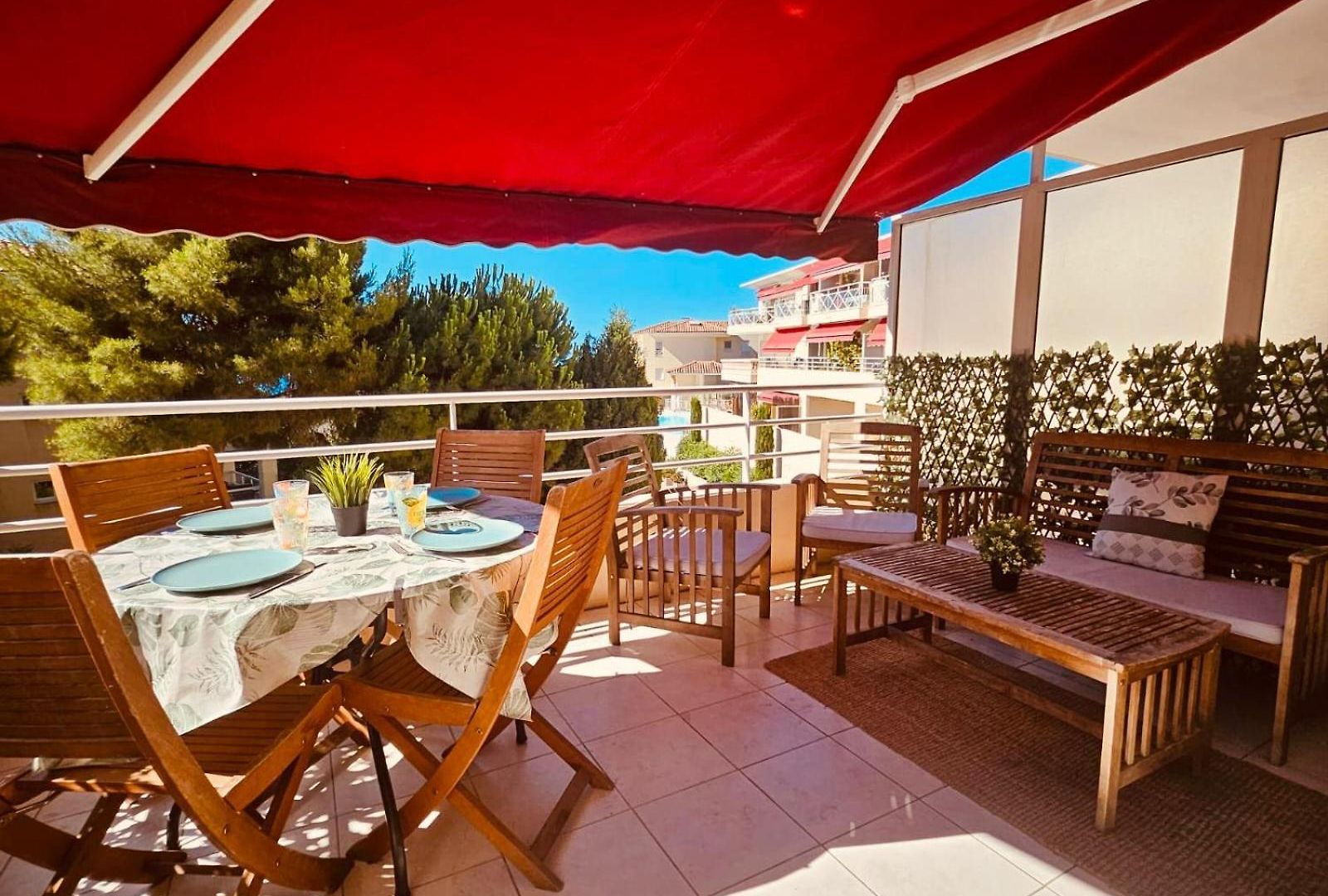 Beau 3 Pièces à - Terrasses Et Piscine Appartement *