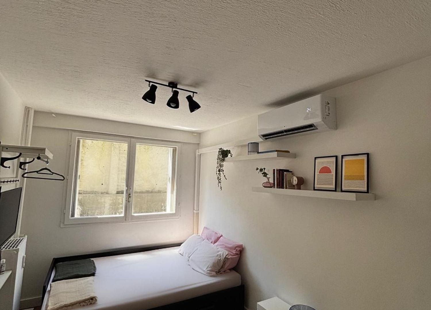 For 2 Adults With Air-conditioning Nice