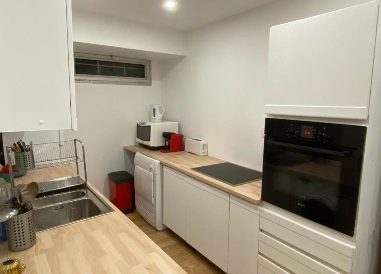 Superbe De 3p Pieces Dans Avec Piscine Et Climatisation Appartement