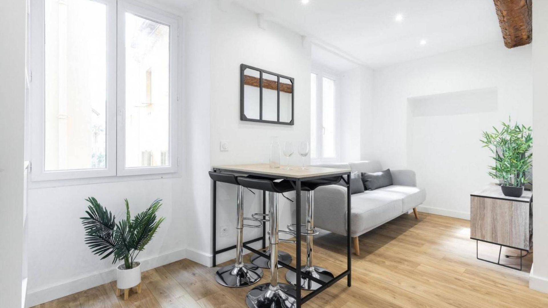 Petit 2 Pieces Dans La Vieille - B Appartement
