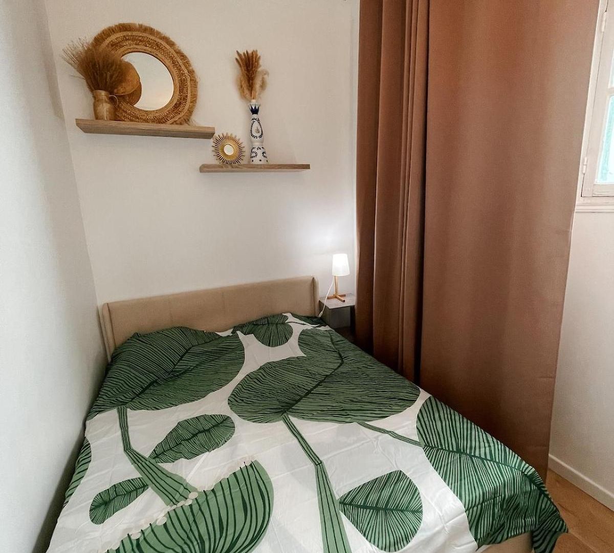 Appartement T2 Calme Avec Parking Gratuit