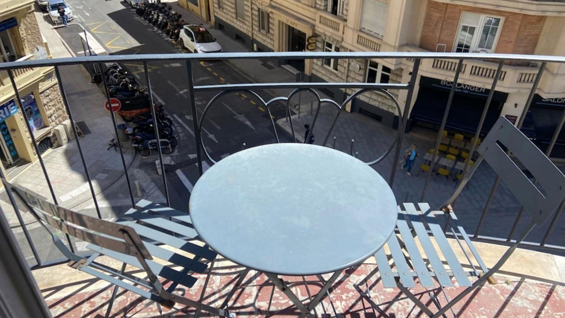 56m With Balcony In Rotunda Near The Sea Appartement Nice