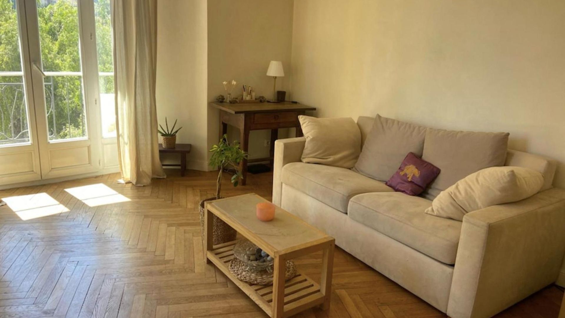 Appartement 56m With Balcony In Rotunda Near The Sea
