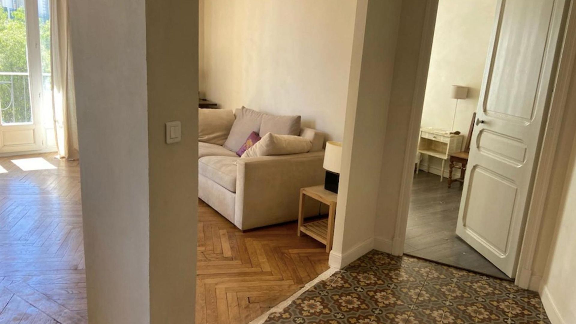 56m With Balcony In Rotunda Near The Sea Appartement Nice