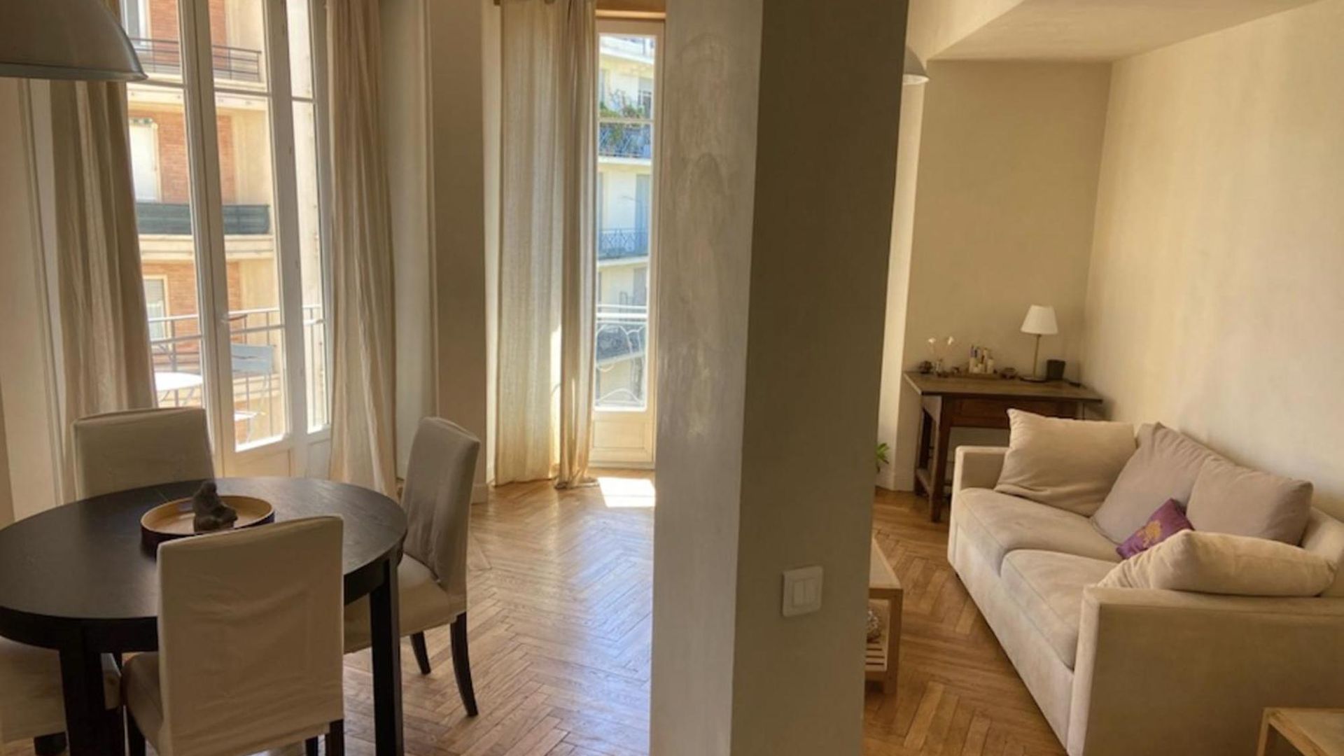 56m With Balcony In Rotunda Near The Sea Appartement Nice