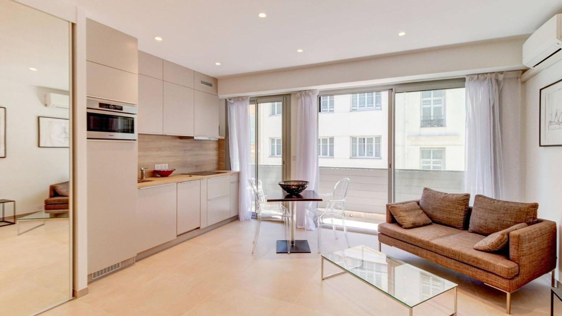 Grand 2 Pieces Et Belle Terrasse Appartement Nice