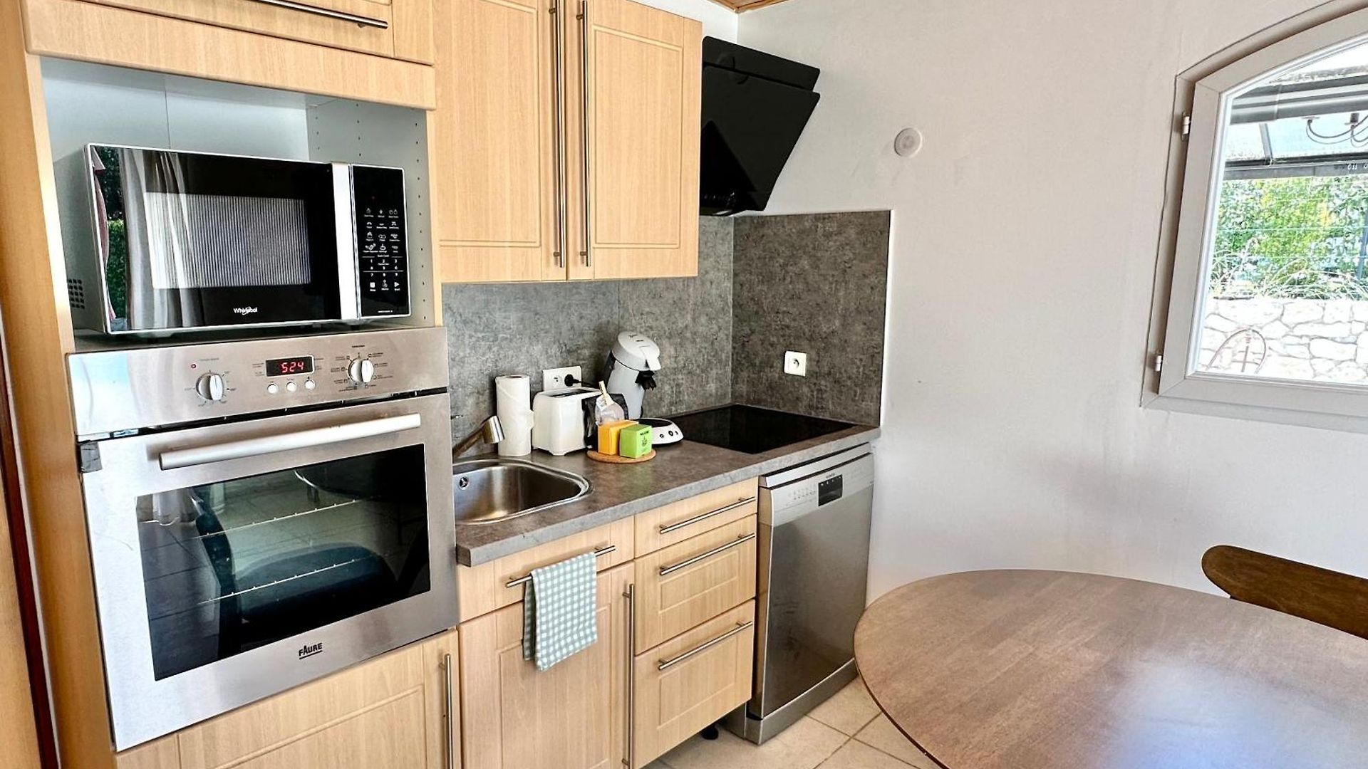 Appartement Magnifique Studio, Piscine, Parking *
