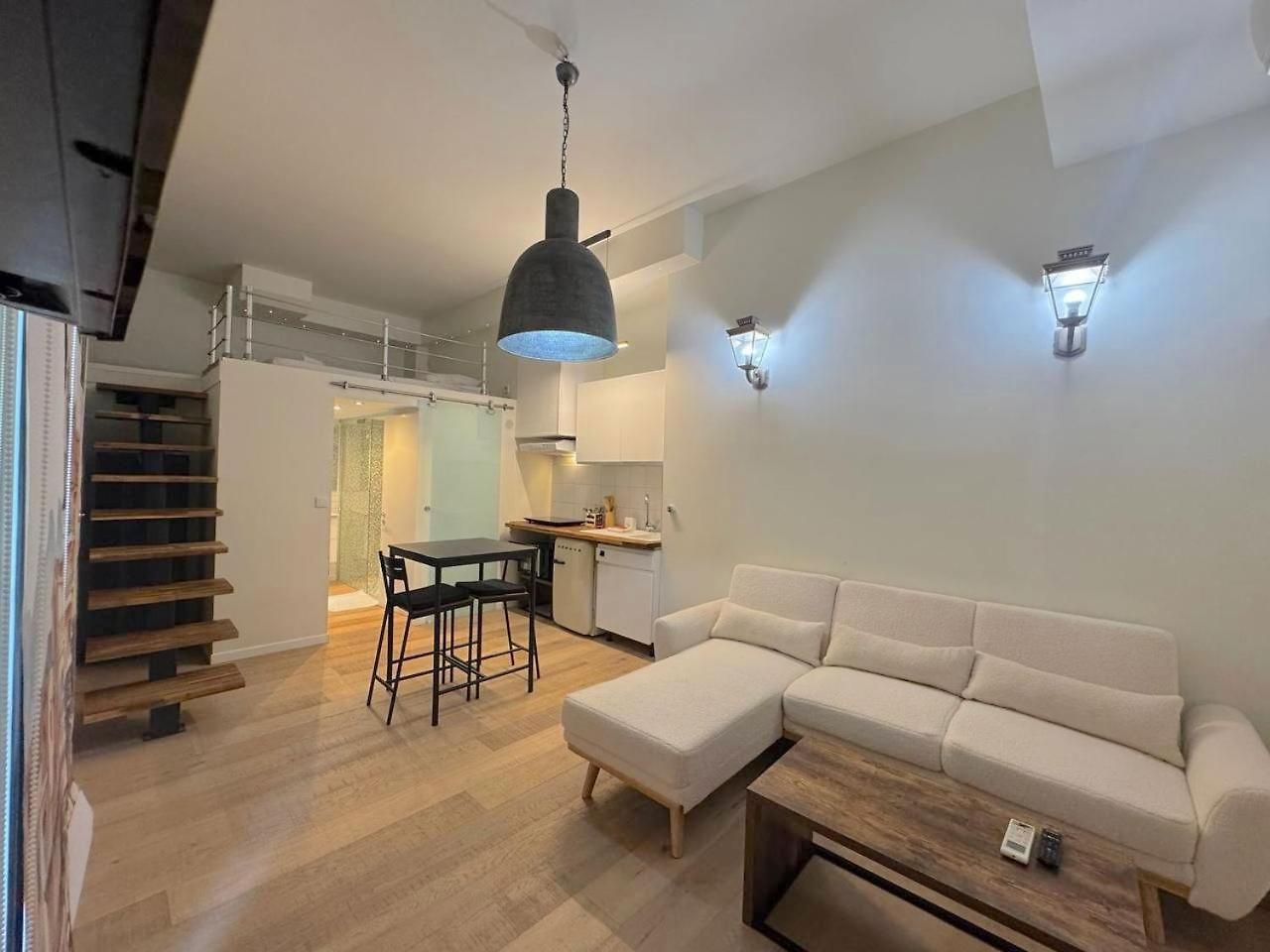 ⁂ Mezzanine - Clim Wifi Famille Nice