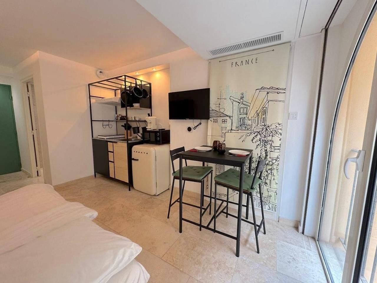 Apartment ⁂ Vieux-nice Climatise: Charme Commodites
