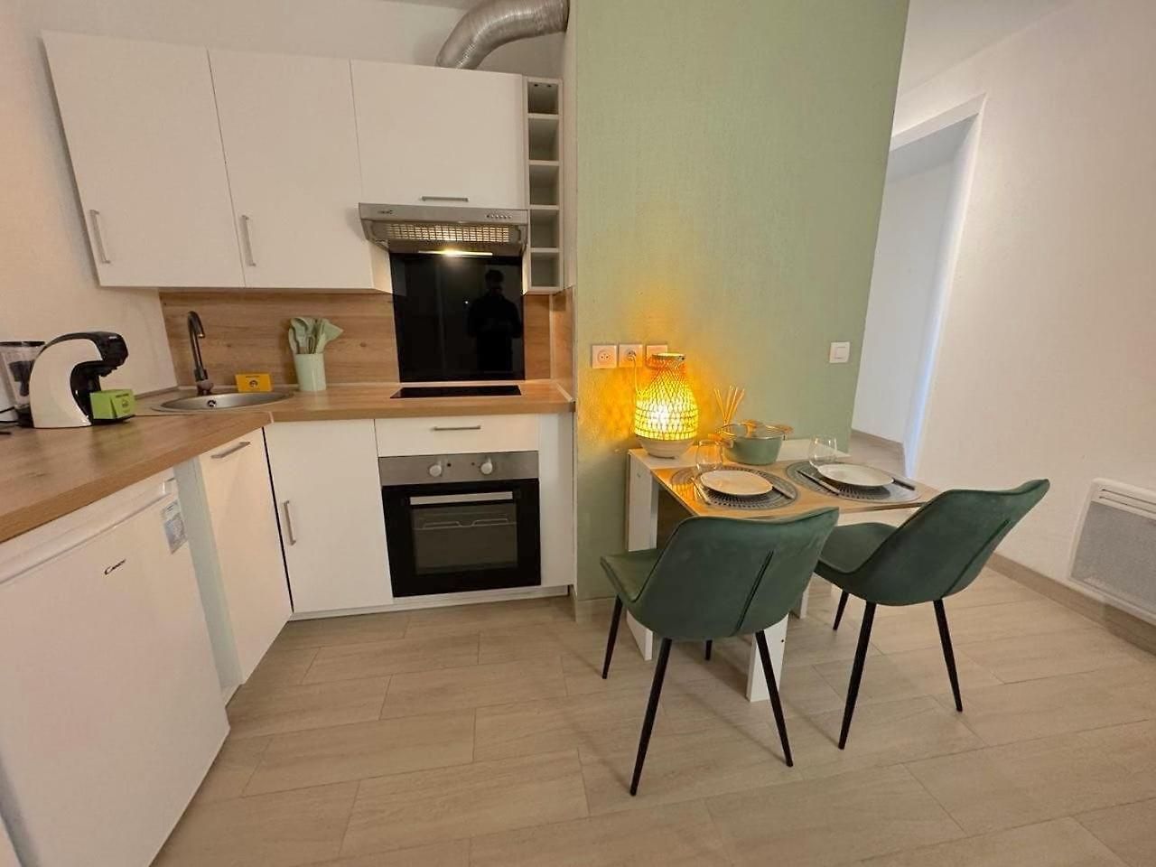 Apartment ⁂ Calme Et Ensoleille Balcon Quartier Port *