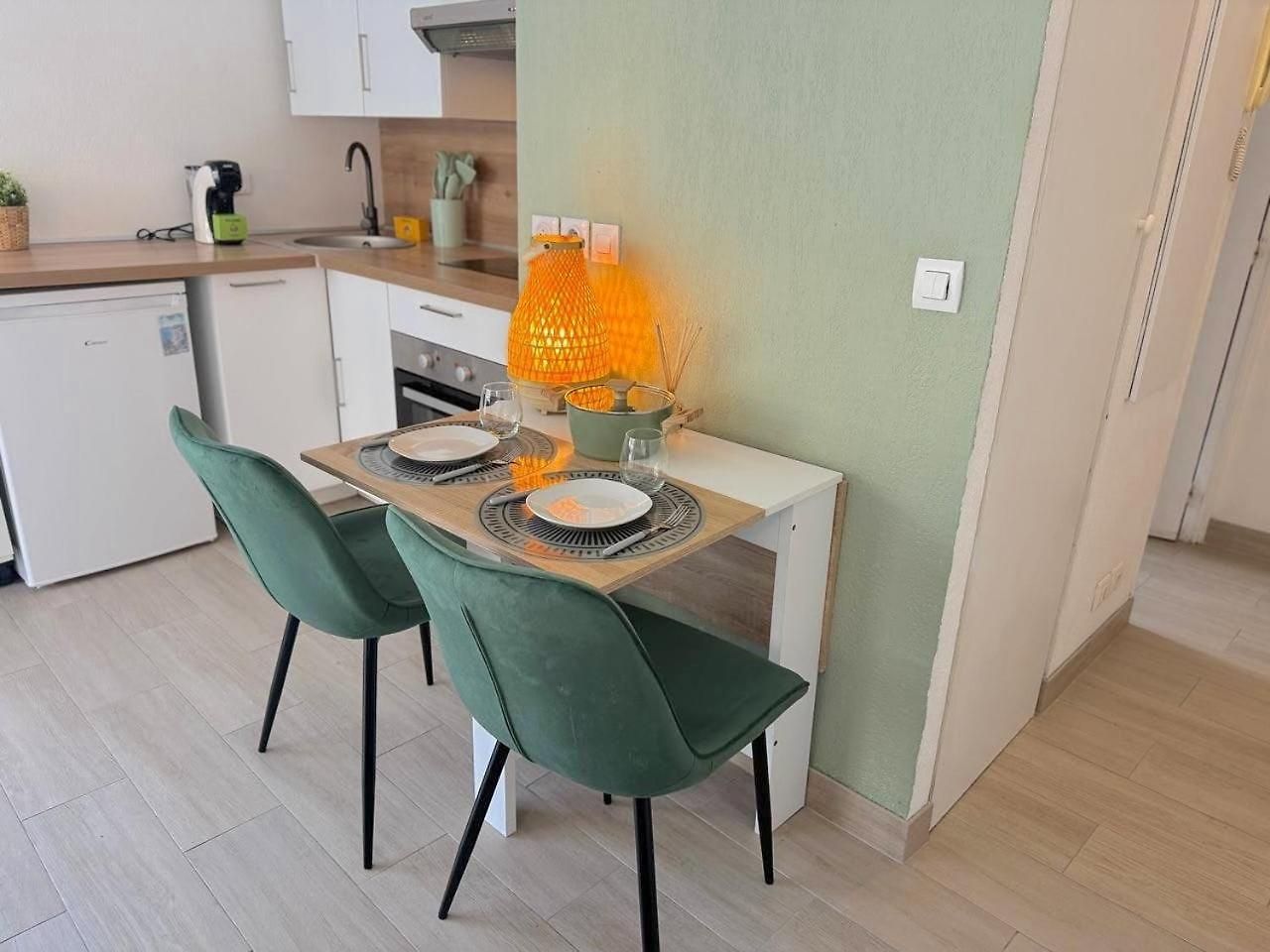 ⁂ Calme Et Ensoleille Balcon Quartier Port * Nice