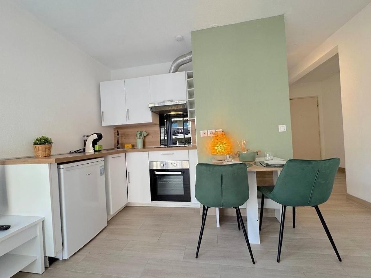 ⁂ Calme Et Ensoleille Balcon Quartier Port * Nice