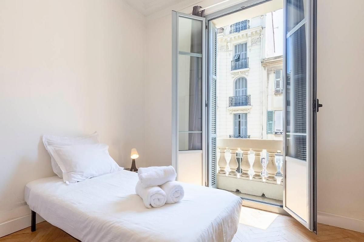 Apartment Grand Climatise Centre *