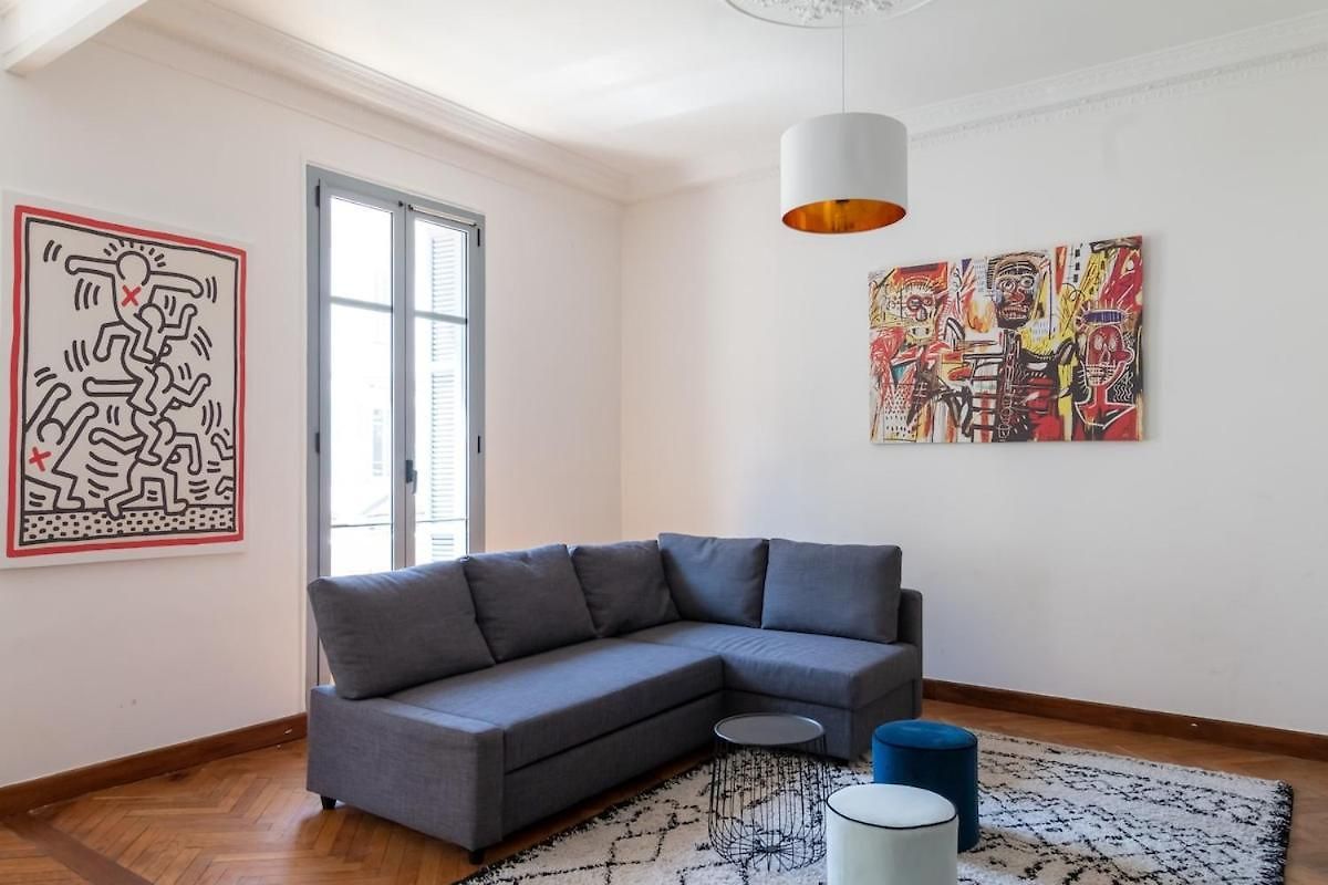 Grand Climatise Centre Apartment *