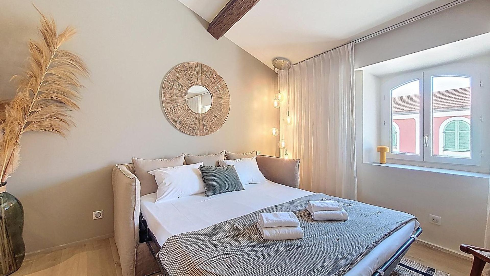 Nestor&jeeves - Beige Riviera - Standing Apartment Nice