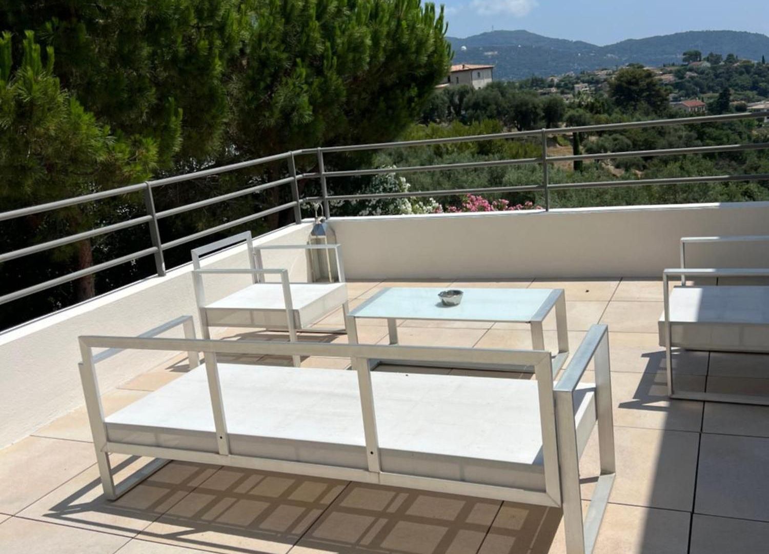 Contemporary With Sea View, Infinity Swimming Pool, Gym , Cinema Room,lift * Nice