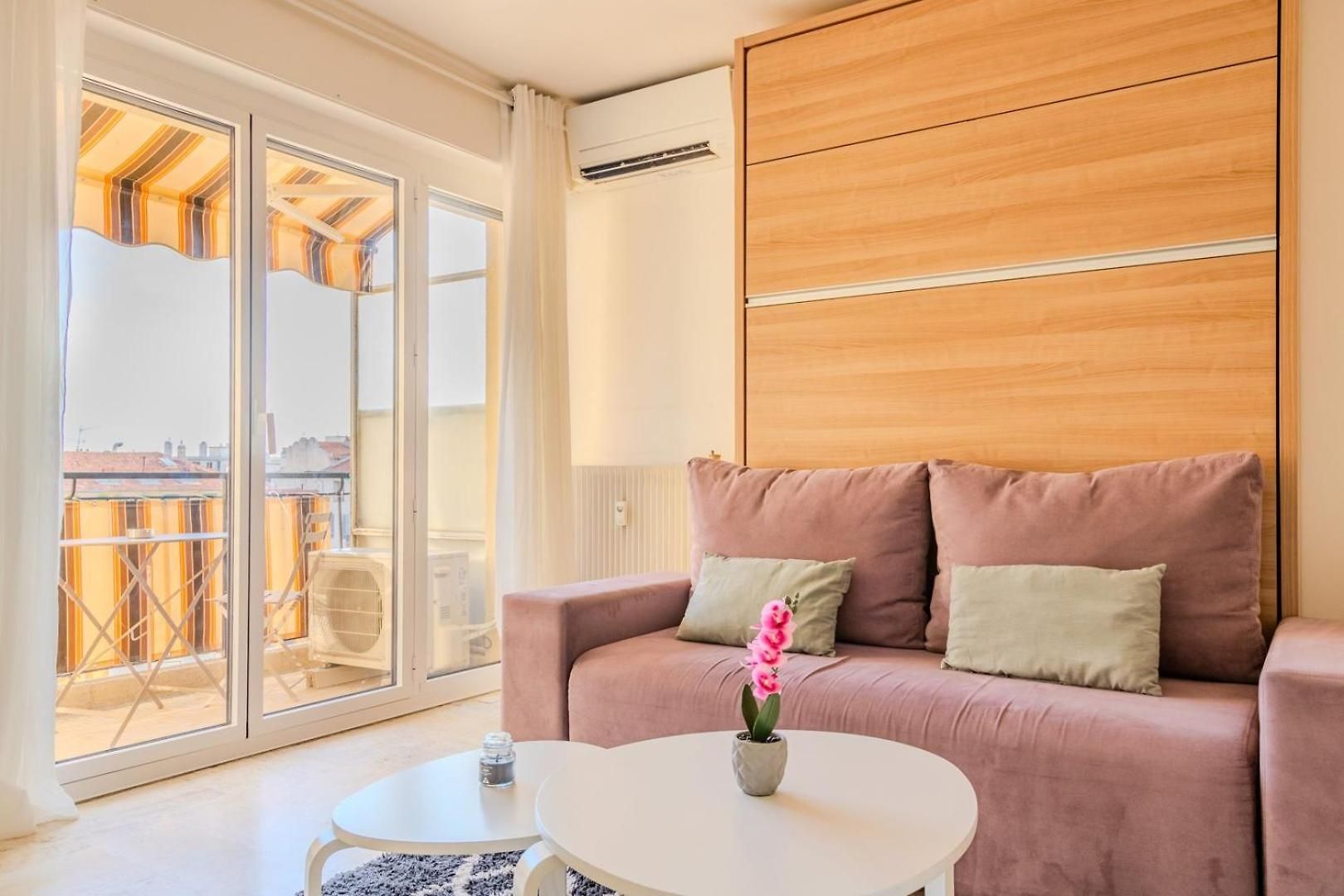 Terrace Ac Lift - Old Town | By Airnest Appartement *