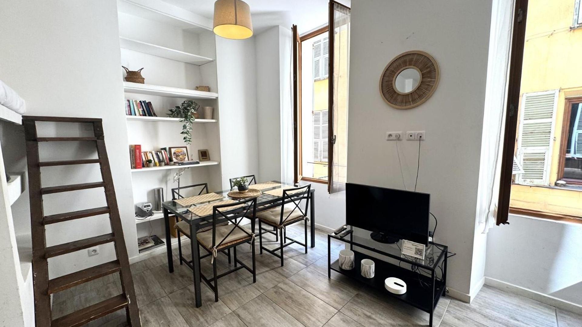 Appartement Riviera - Barillerie 12 - Vieille 1mn - 2 Pieces Ac Nice