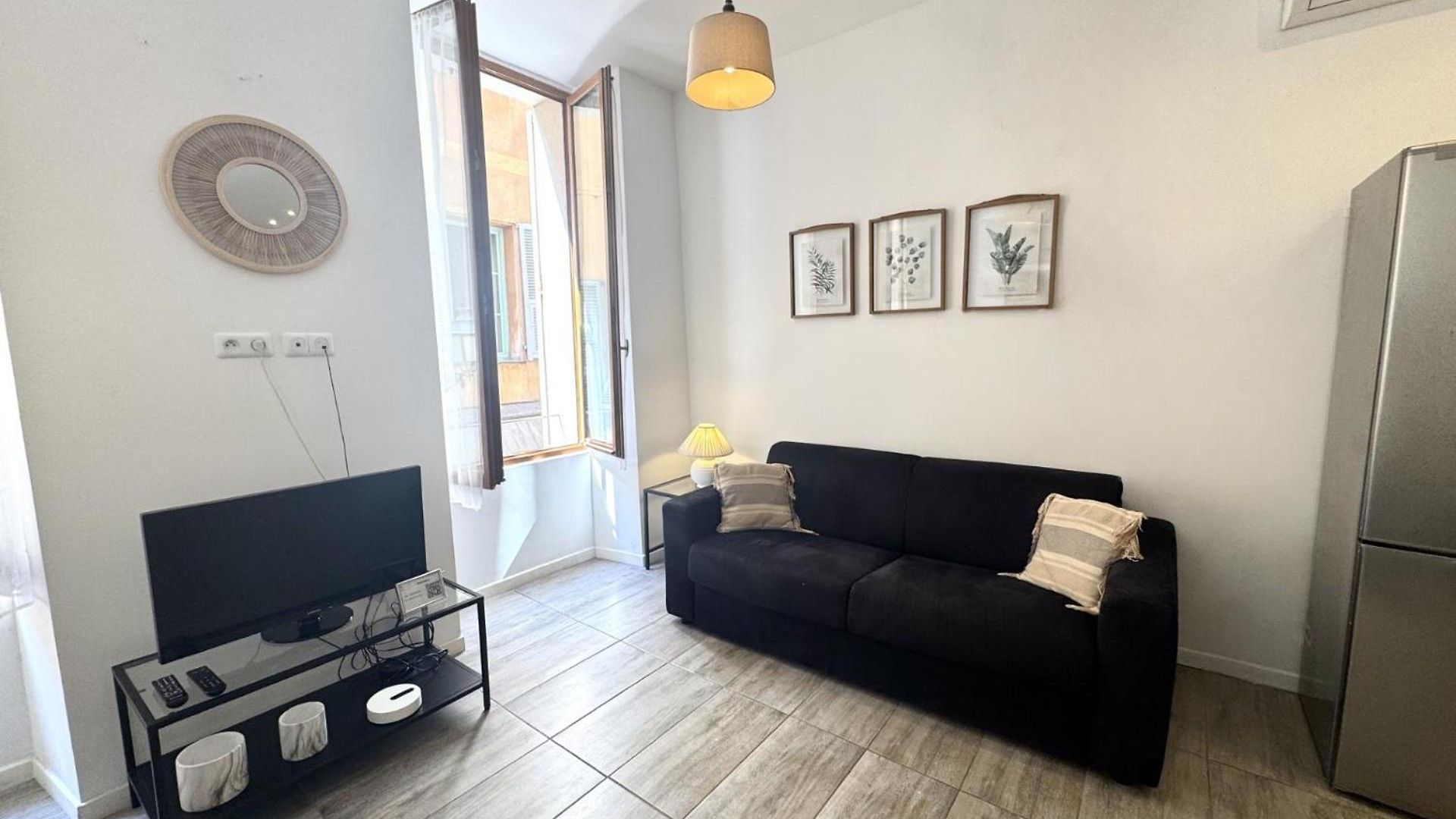 Riviera - Barillerie 12 - Vieille 1mn - 2 Pieces Ac 3*