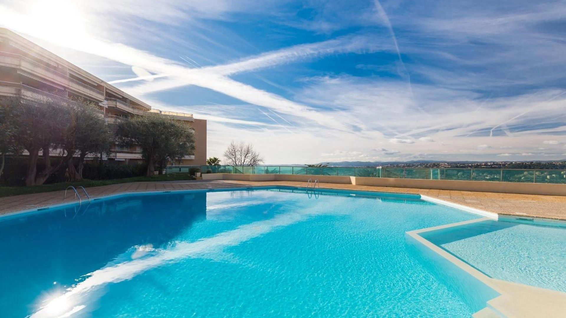 Calme Avec Piscine Vue & Montagne Nice