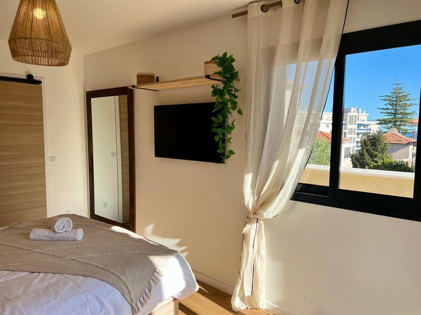Moderne Pour 8 Personnes - Vue Sur ! *