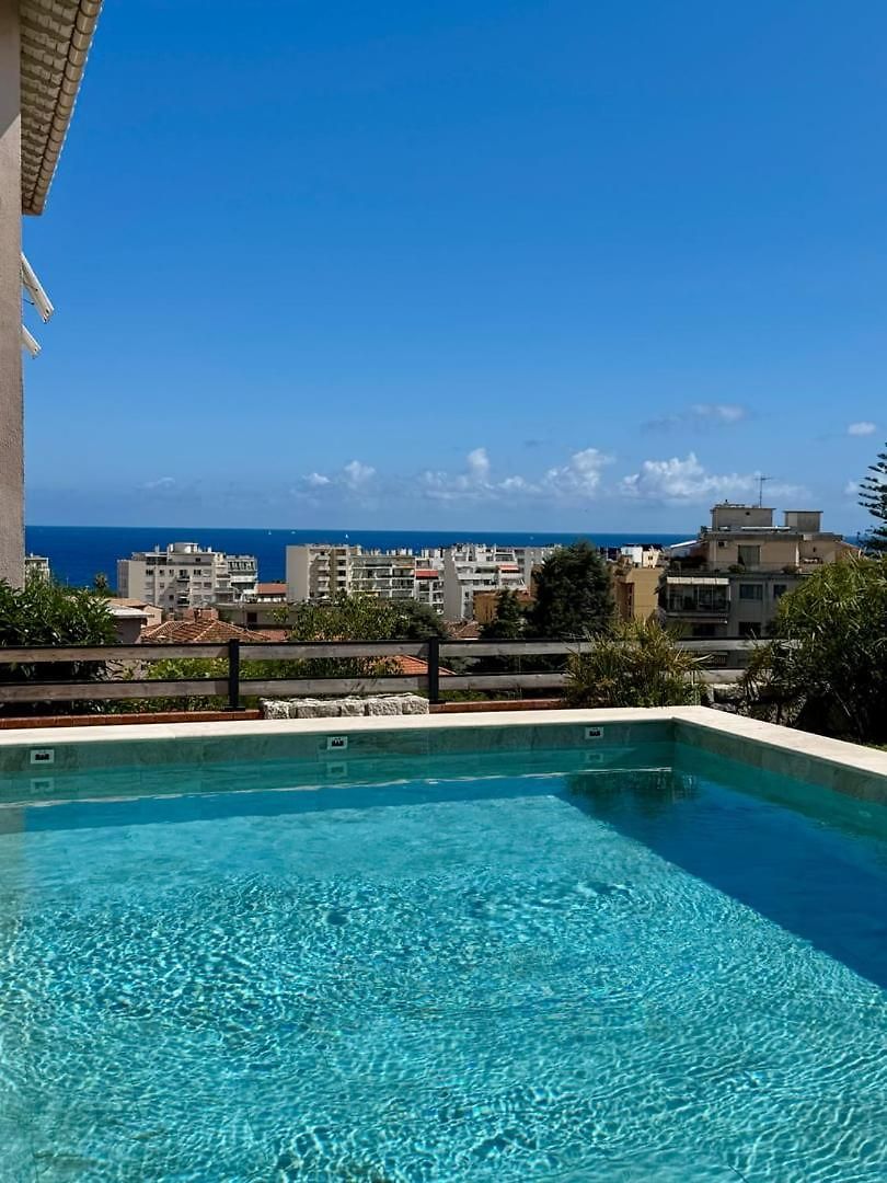 Moderne Pour 8 Personnes - Vue Sur ! Nice