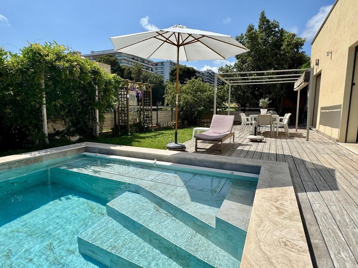 Moderne Pour 8 Personnes - Vue Sur ! Nice