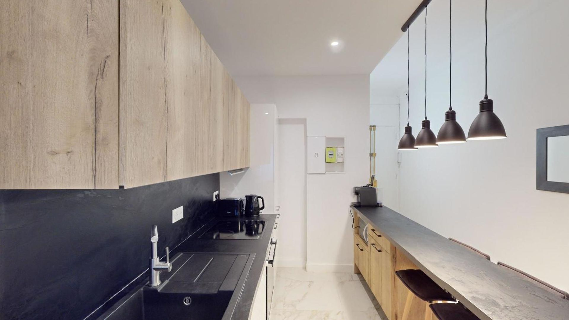 Bright Air-conditioned Flat In The Centre Nice