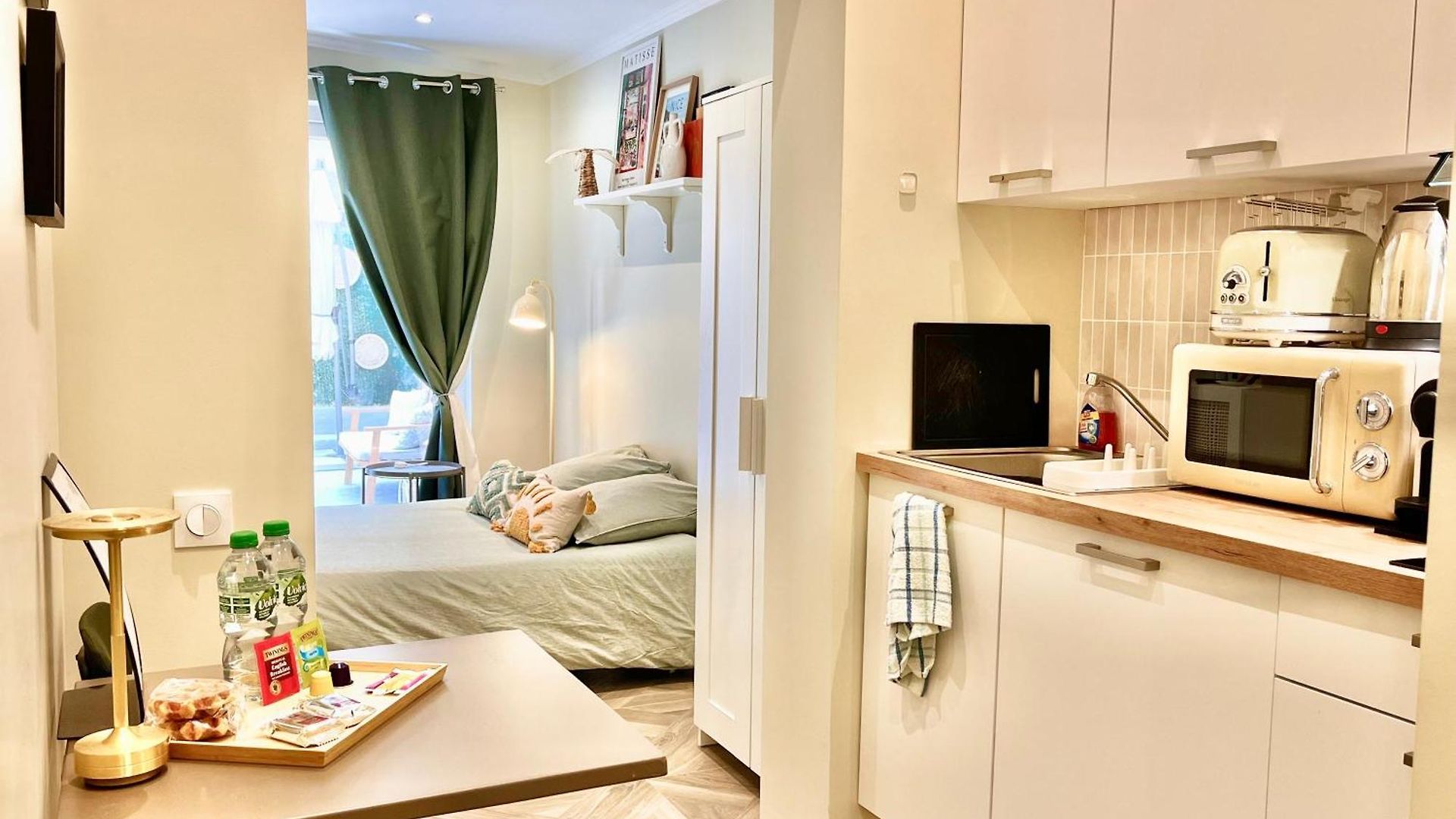 Le Petit - 4 Studios, 2 With Private Terrace - Centre Appartement *