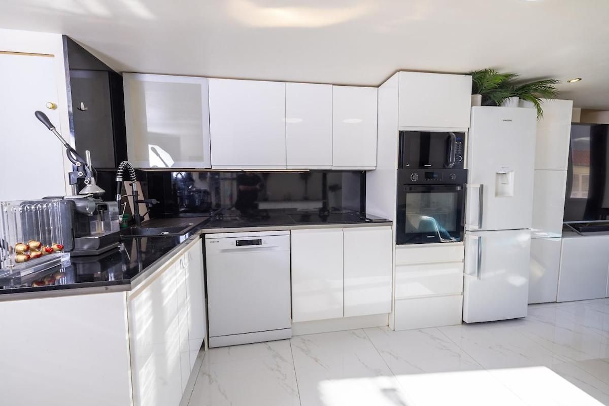 Duplex 50m De La Carre D'or Apartment *