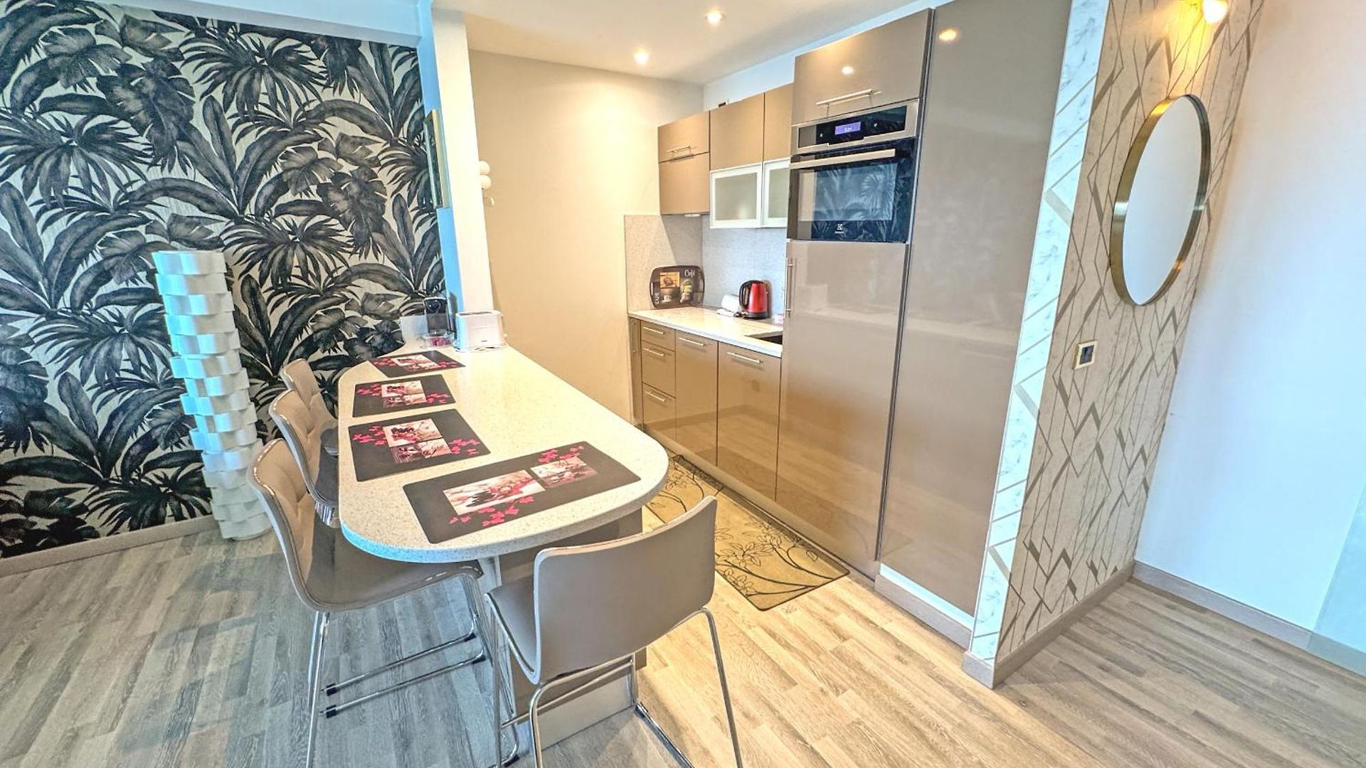 Panoramic Pebbles Azur Appartement