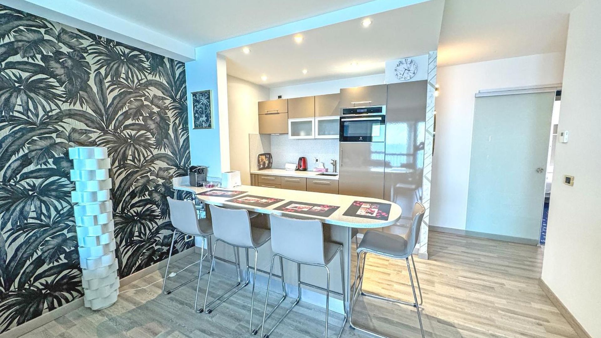 Appartement Panoramic Pebbles Azur *