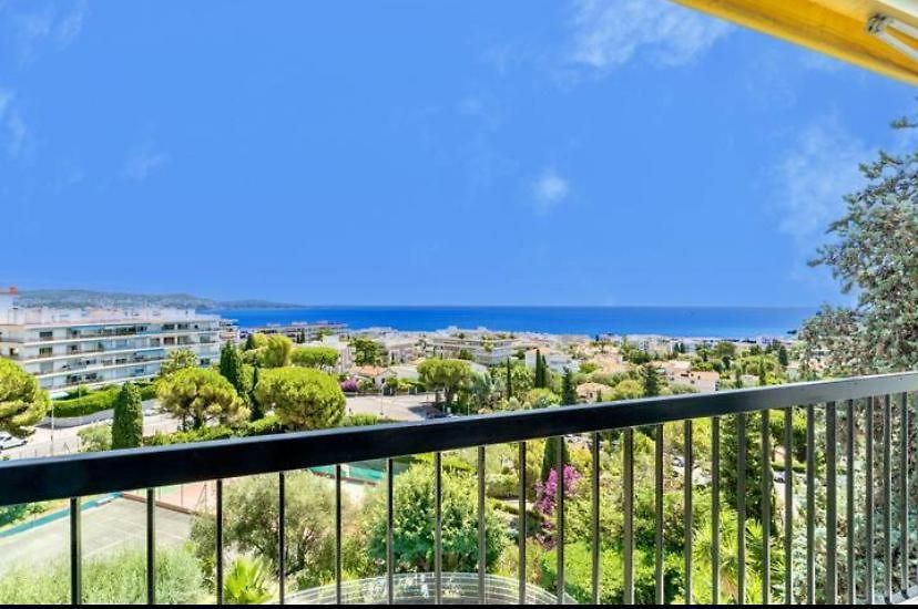 Appartement Magnificent 3 Rooms-sea View-terrace-pool *