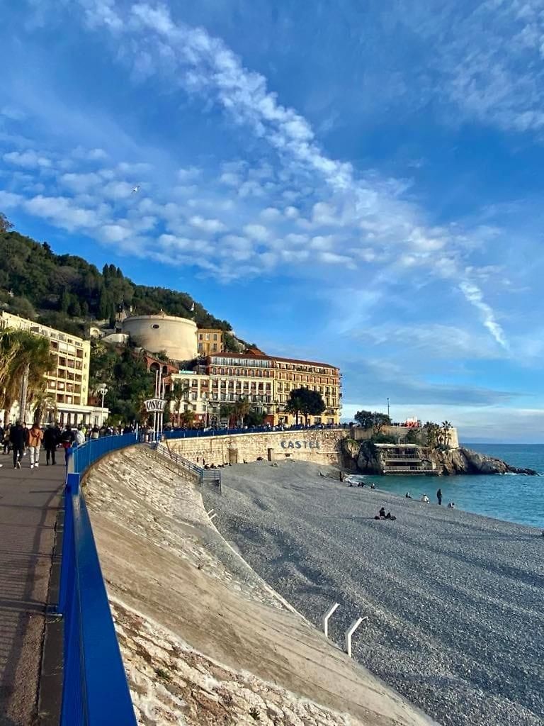 Appartement Superbe 2 Pièces Contemporain Au Cœur De Nice
