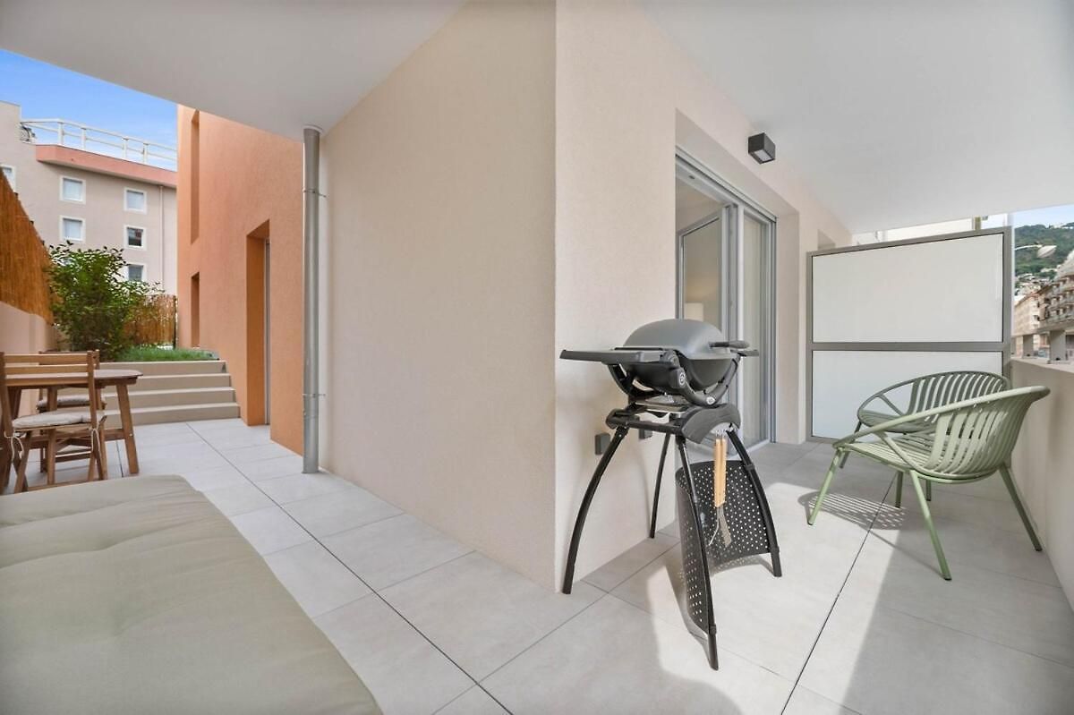 Avec Balcon-terrasse & Clim Apartment *
