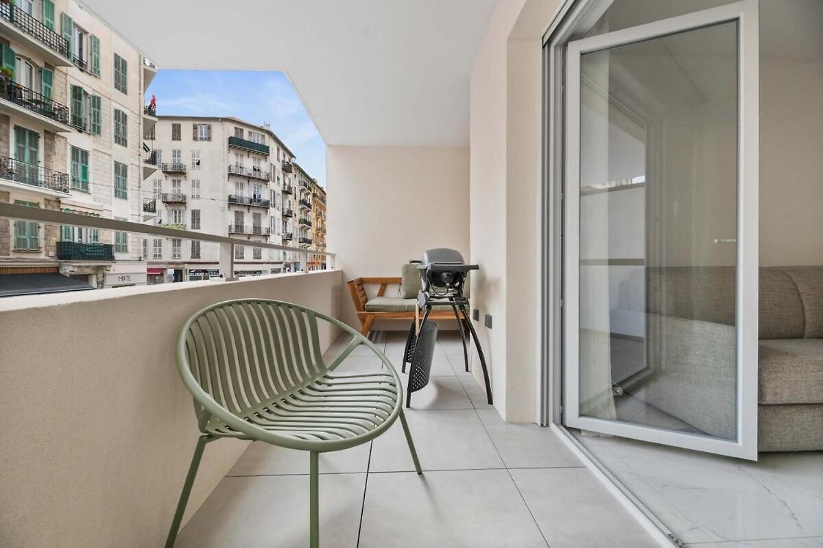 Avec Balcon-terrasse & Clim * Nice