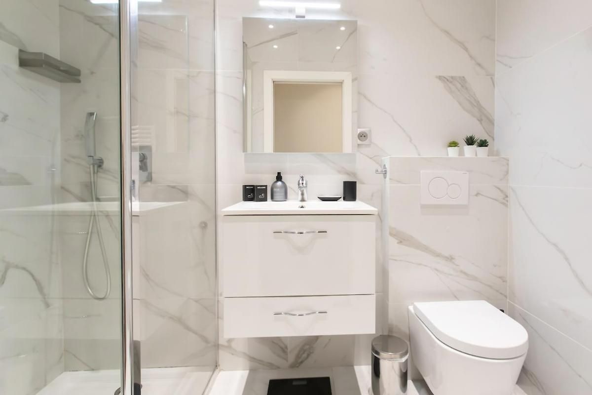 #60 Staywizus - Grimaldi 2bdr Near Beach,promenade Ac&wifi Appartement *