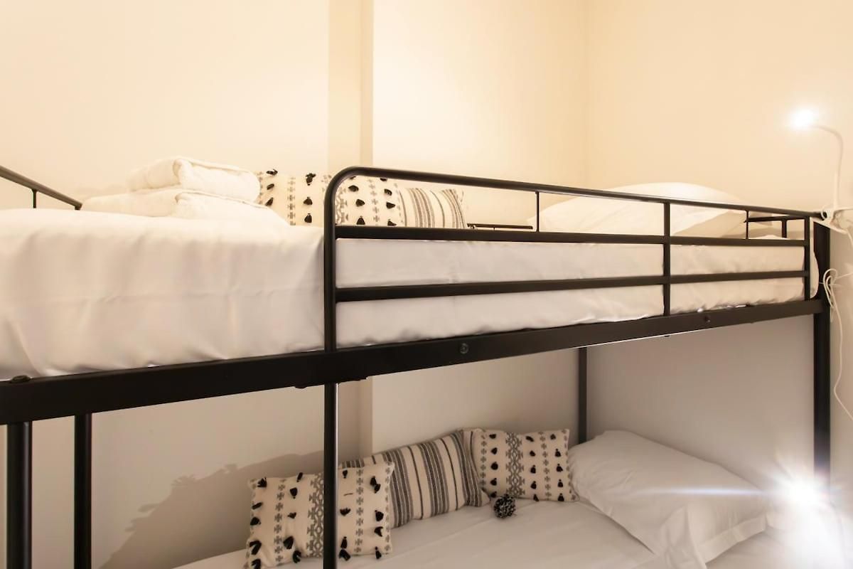 #60 Staywizus - Grimaldi 2bdr Near Beach,promenade Ac&wifi *