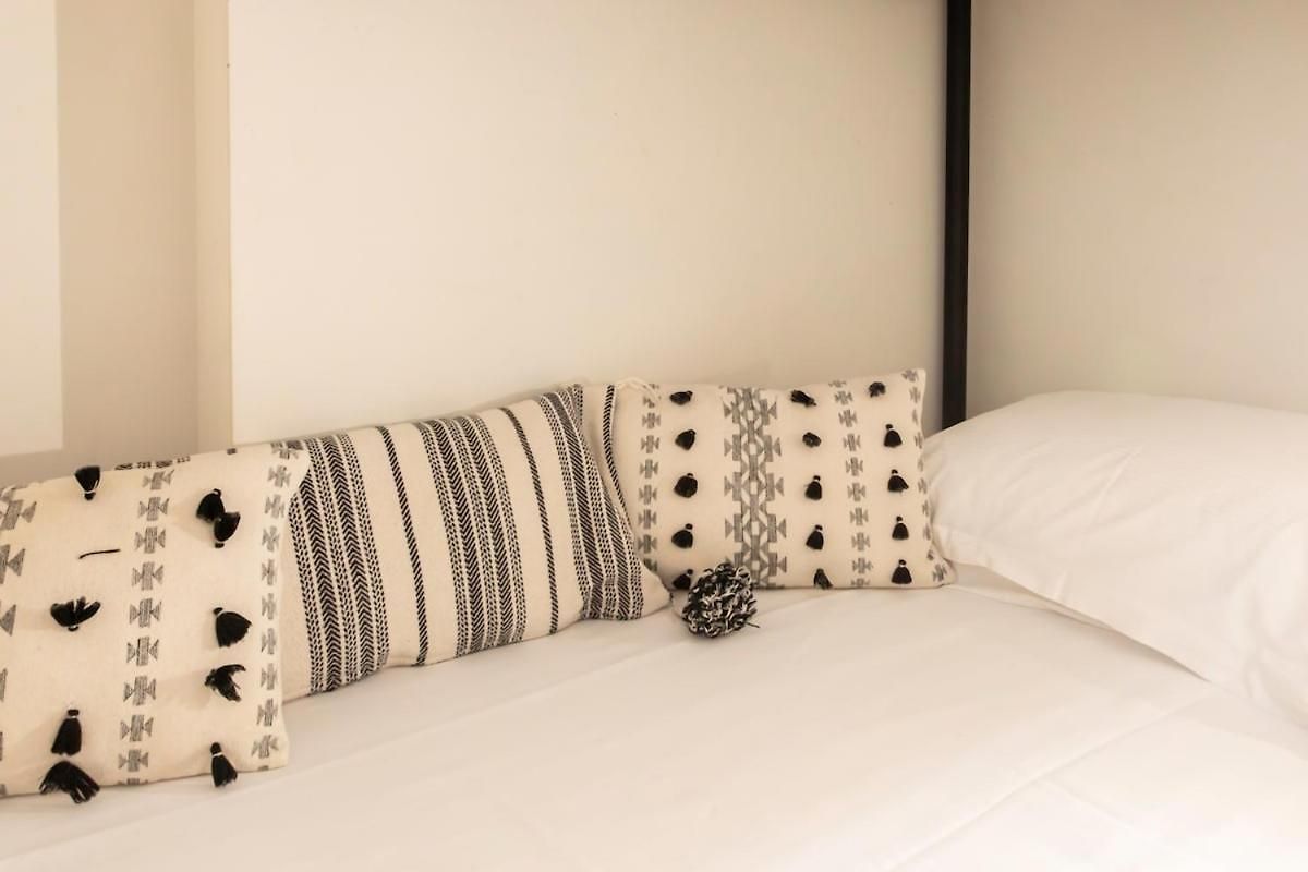 #60 Staywizus - Grimaldi 2bdr Near Beach,promenade Ac&wifi Appartement *
