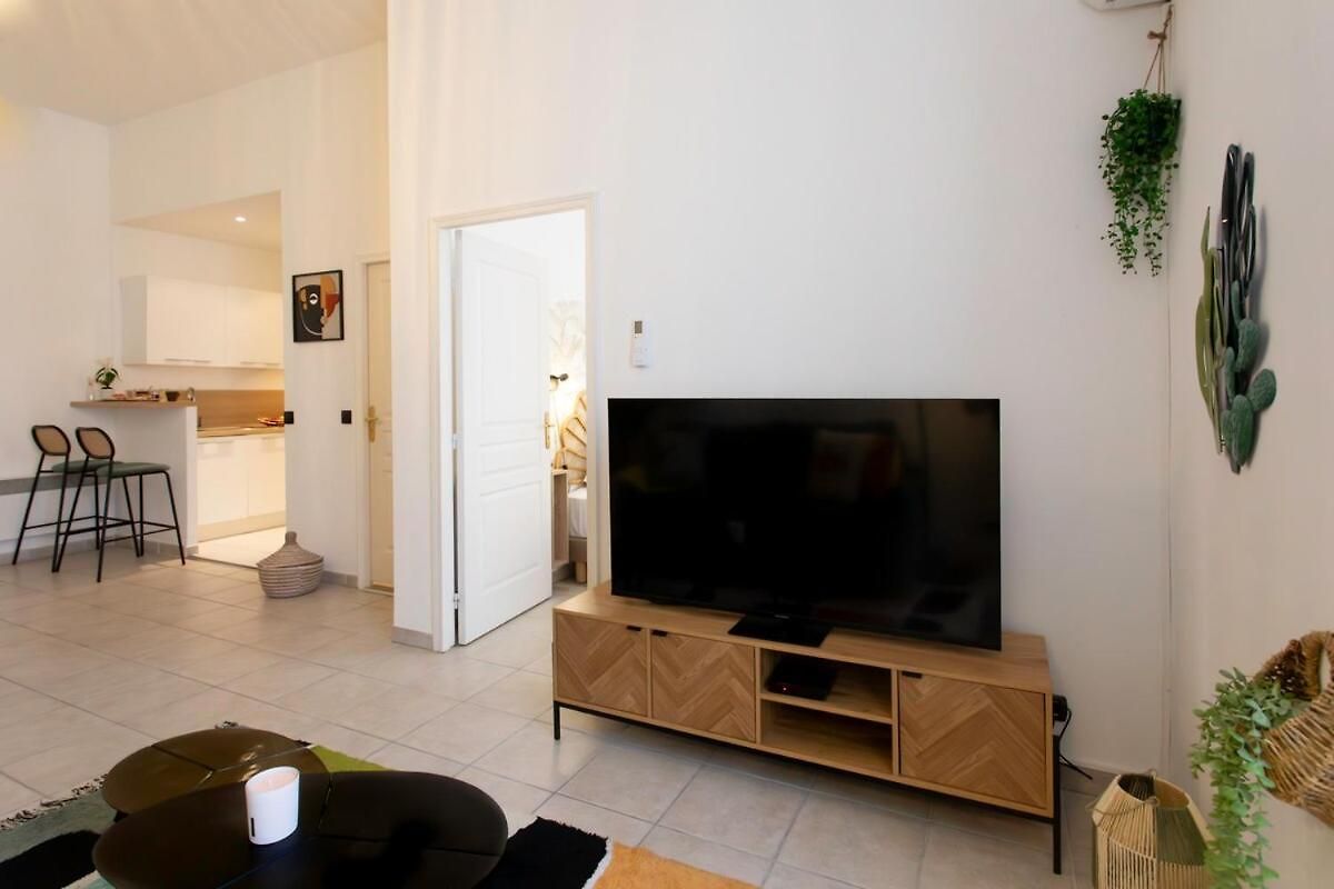 #56 Staywizus - 2p Massena Close Promenade, Old Town, Ac
