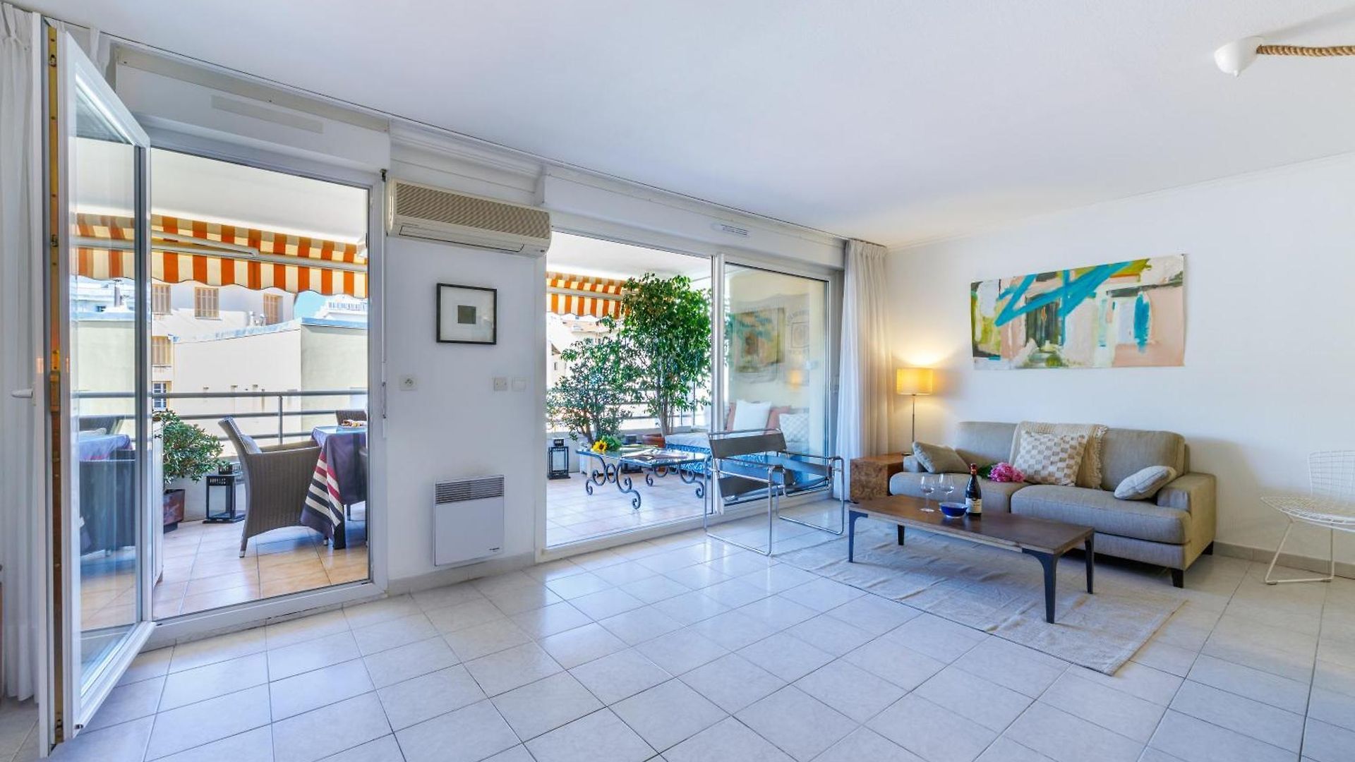 Feel - Cais De Pierlas Appartement *
