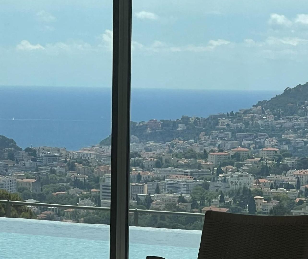 Contemporary With Sea View, Infinity Swimming Pool, Gym , Cinema Room,lift
